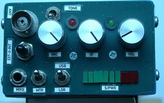 Front panel of small handheld SSB QRP transceiver for 14 MHZ by Peter Rachow (DK7IH)