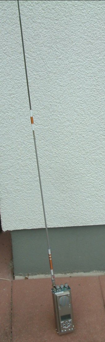 Full view of whip antenna for 14 MHz (C) Peter Rachow, DK7IH, 2015