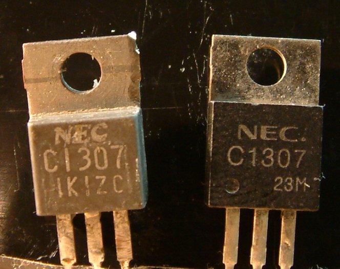 Genuine 2SC1307 (left) and faked 2SC1307 (right)