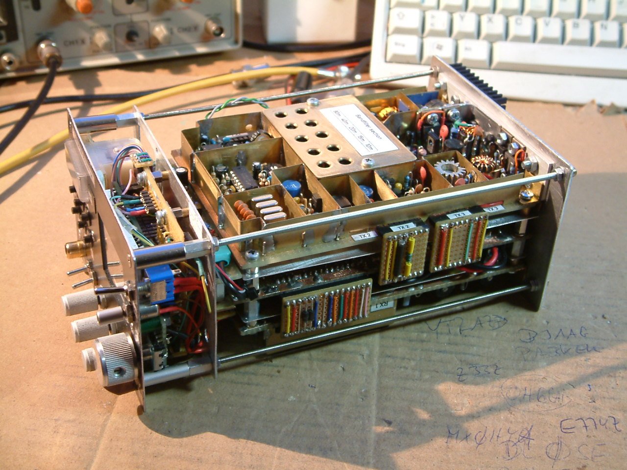 5 band 10 watts QRP SSB transceiver, sandwich construction ( (C) 2016 Peter Rachow - DK7IH)